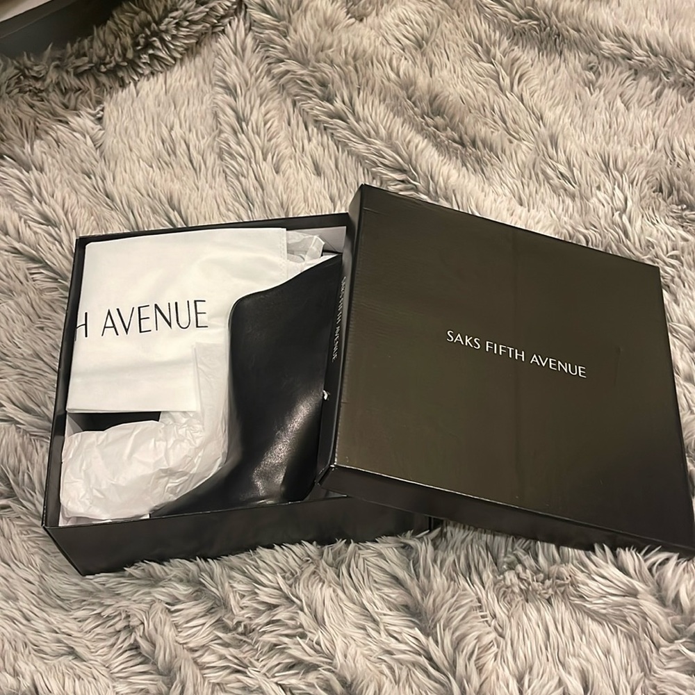 Saks Fifth Avenue boots size 11